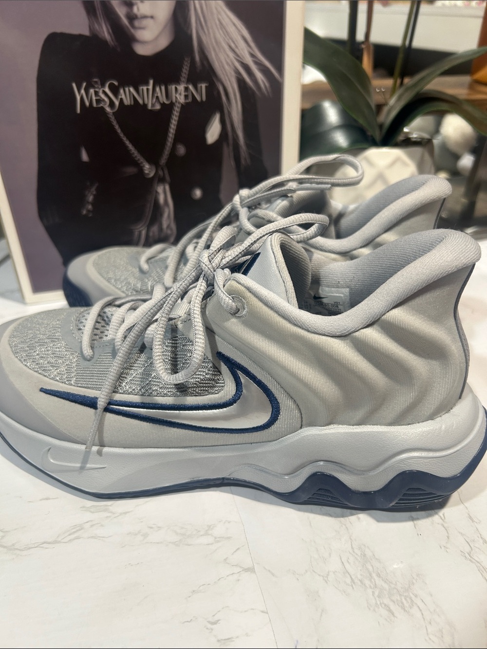 Nike Giannis Immortality 4 Wolf Grey Navy Basketball Shoes Men’s 6.5
Women’s 8
